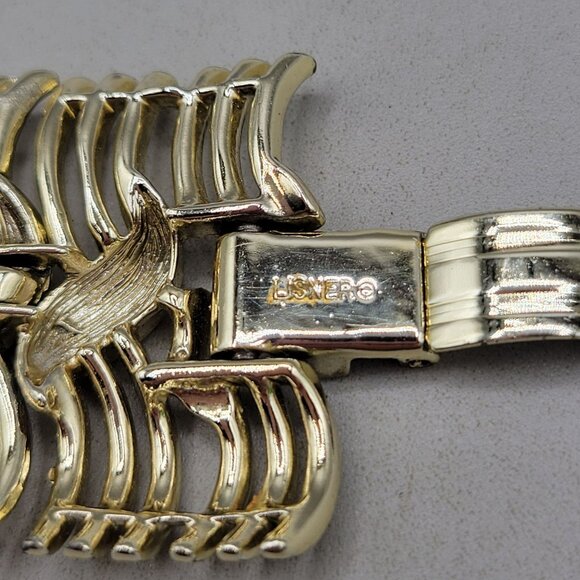 Vintage 1960s Lisner Gold Tone Articulated Bracelet 7 Inches - Picture 5 of 5